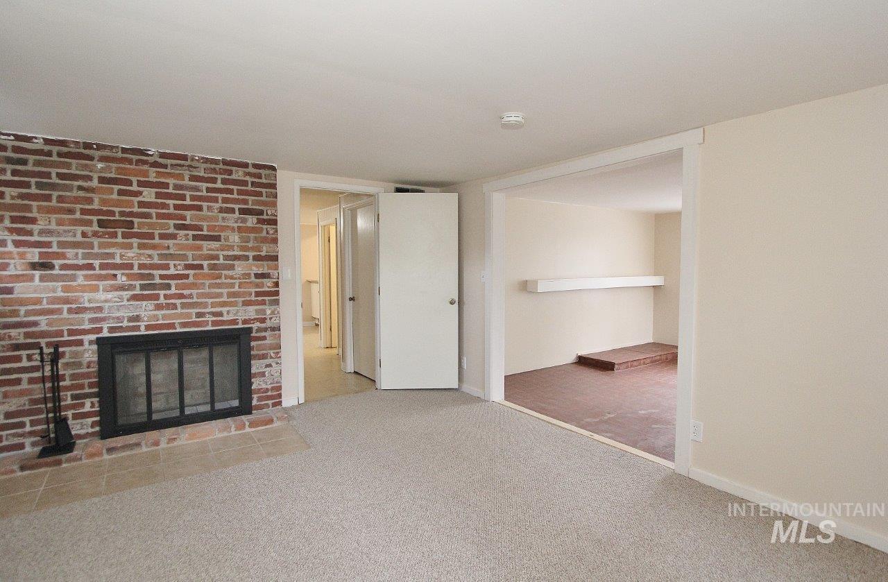 5924 W Overland Rd, Boise, Idaho 83709, 3 Bedrooms, 1.5 Bathrooms, Residential For Sale, Price $440,000,MLS 98991118