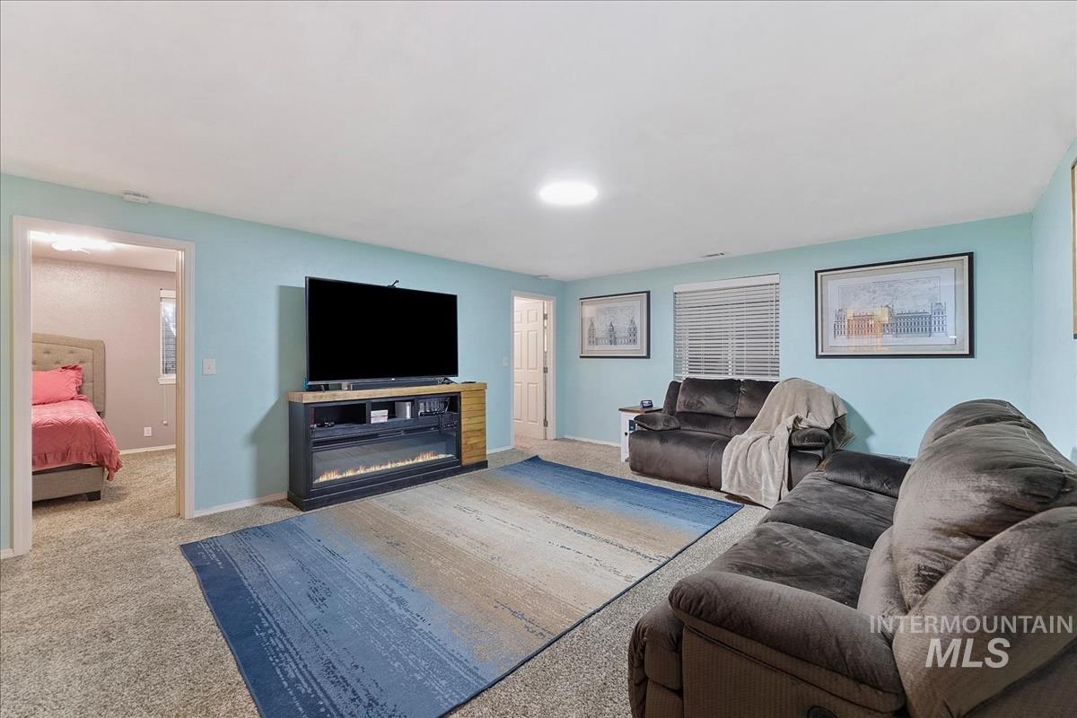 11746 W Daniel Dr, Boise, Idaho 83713, 6 Bedrooms, 3 Bathrooms, Residential For Sale, Price $799,900, 98991121