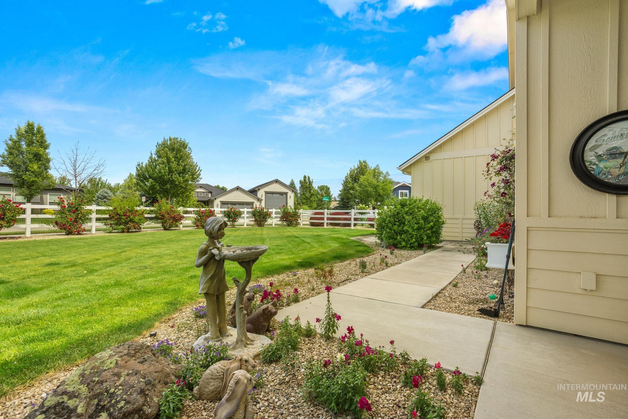 2005 N Little Salmon Way, Eagle, Idaho 83616, 3 Bedrooms, 2.5 Bathrooms, Residential For Sale, Price $969,900, 98991122