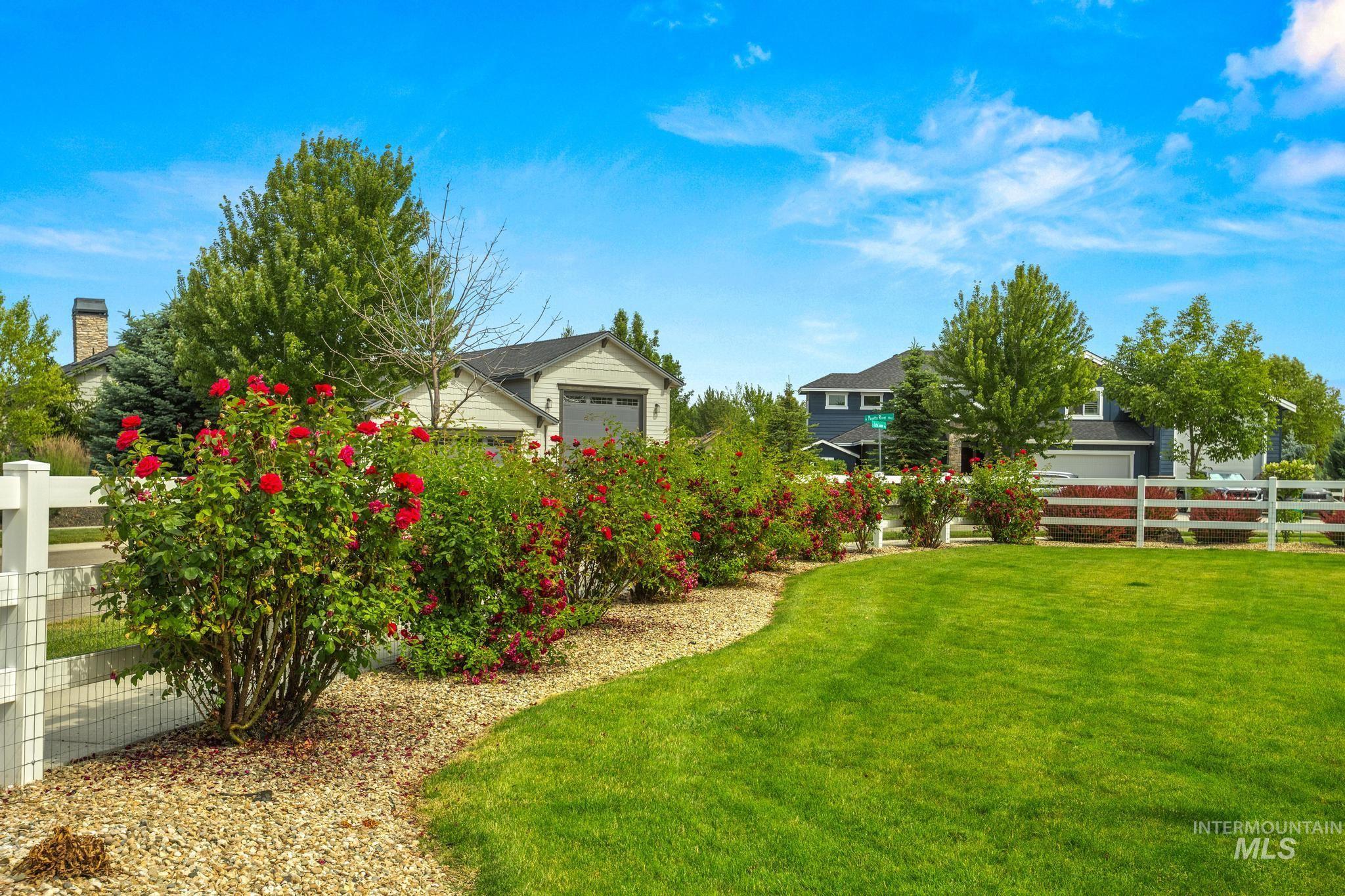 2005 N Little Salmon Way, Eagle, Idaho 83616, 3 Bedrooms, 2.5 Bathrooms, Residential For Sale, Price $969,900, 98991122