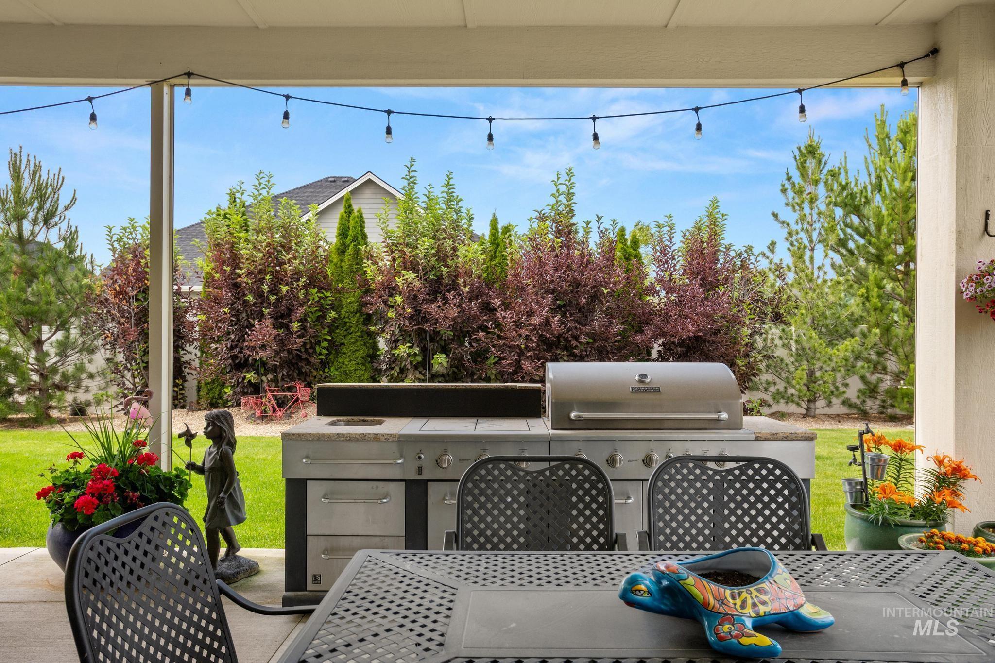 2005 N Little Salmon Way, Eagle, Idaho 83616, 3 Bedrooms, 2.5 Bathrooms, Residential For Sale, Price $969,900, 98991122