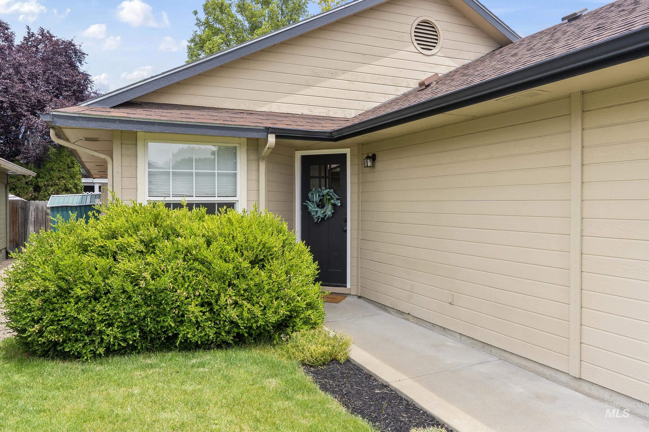 6063 W Winfield Ln, Boise, Idaho 83703, 3 Bedrooms, 2 Bathrooms, Residential For Sale, Price $399,990, 98991126