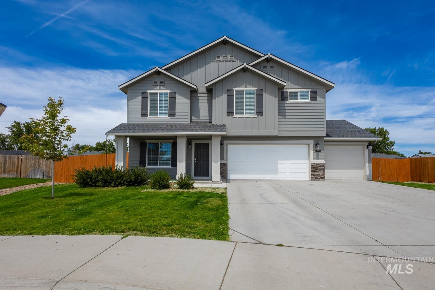 930 SW Accipiter Pl., Mountain Home, Idaho 83647, 4 Bedrooms, 2.5 Bathrooms, Residential For Sale, Price $470,000, 98991127