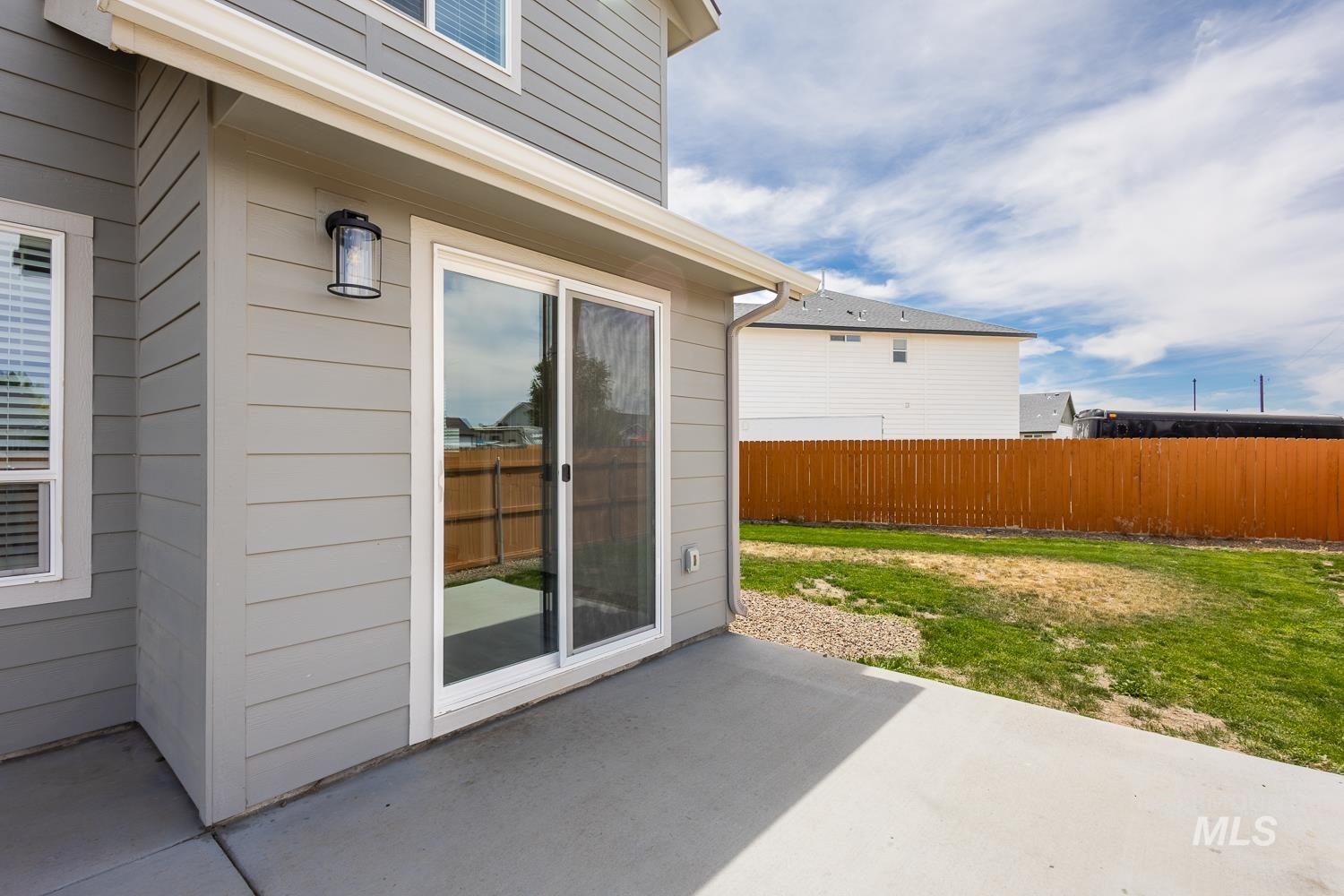 930 SW Accipiter Pl., Mountain Home, Idaho 83647, 4 Bedrooms, 2.5 Bathrooms, Residential For Sale, Price $470,000, 98991127