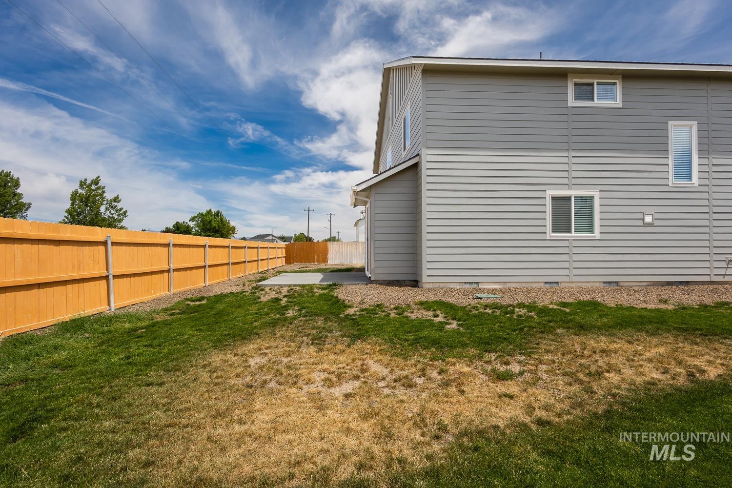 930 SW Accipiter Pl., Mountain Home, Idaho 83647, 4 Bedrooms, 2.5 Bathrooms, Residential For Sale, Price $470,000, 98991127