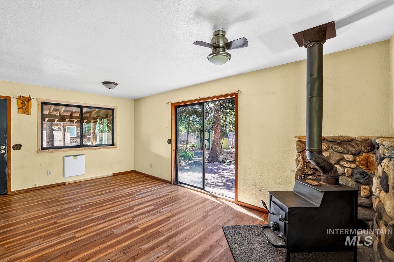918 Flynn Lane, McCall, Idaho 83638, 2 Bedrooms, 1 Bathroom, Residential For Sale, Price $589,900, 98991128