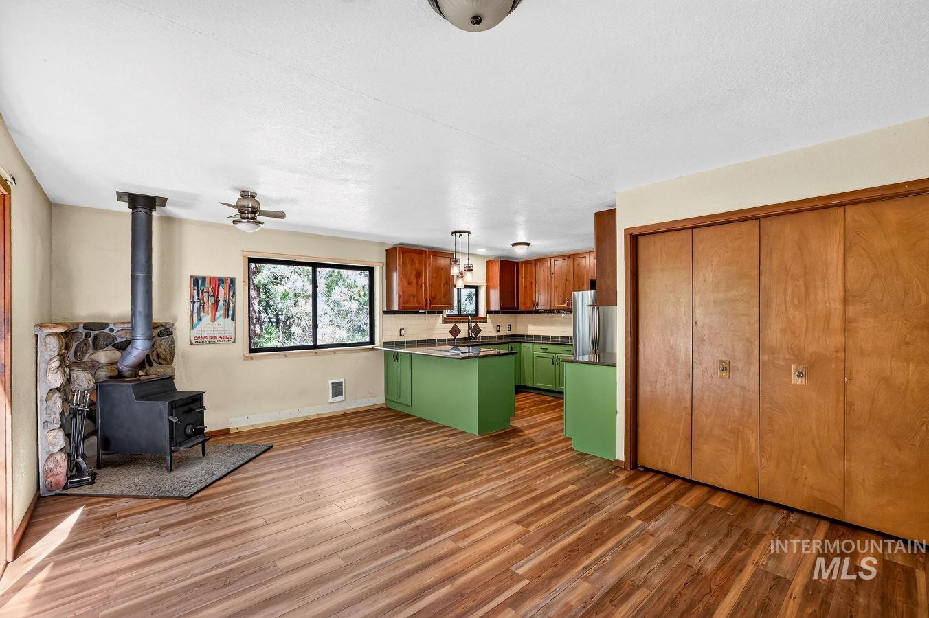918 Flynn Lane, McCall, Idaho 83638, 2 Bedrooms, 1 Bathroom, Residential For Sale, Price $589,900, 98991128
