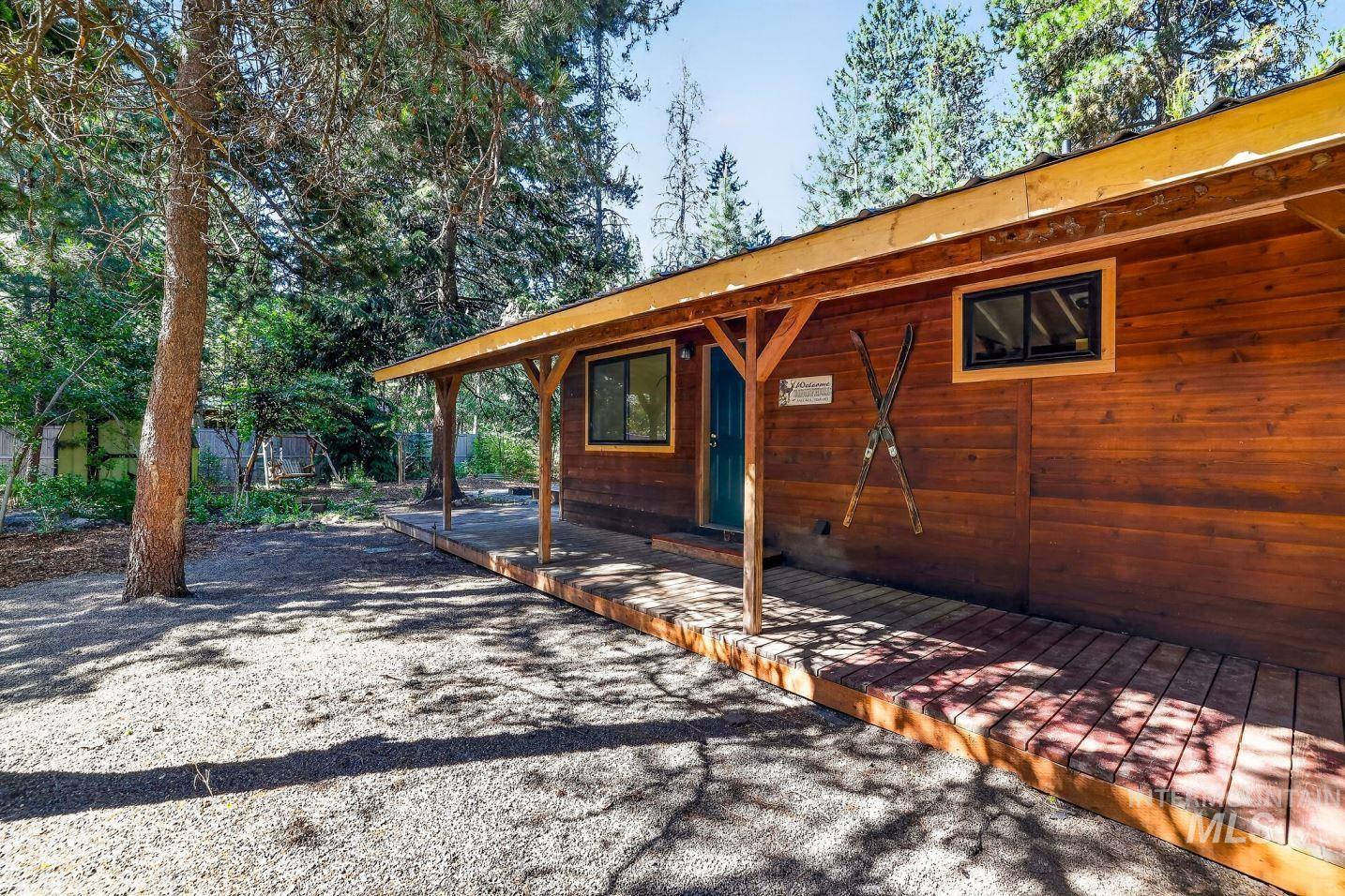 918 Flynn Lane, McCall, Idaho 83638, 2 Bedrooms, 1 Bathroom, Residential For Sale, Price $589,900, 98991128