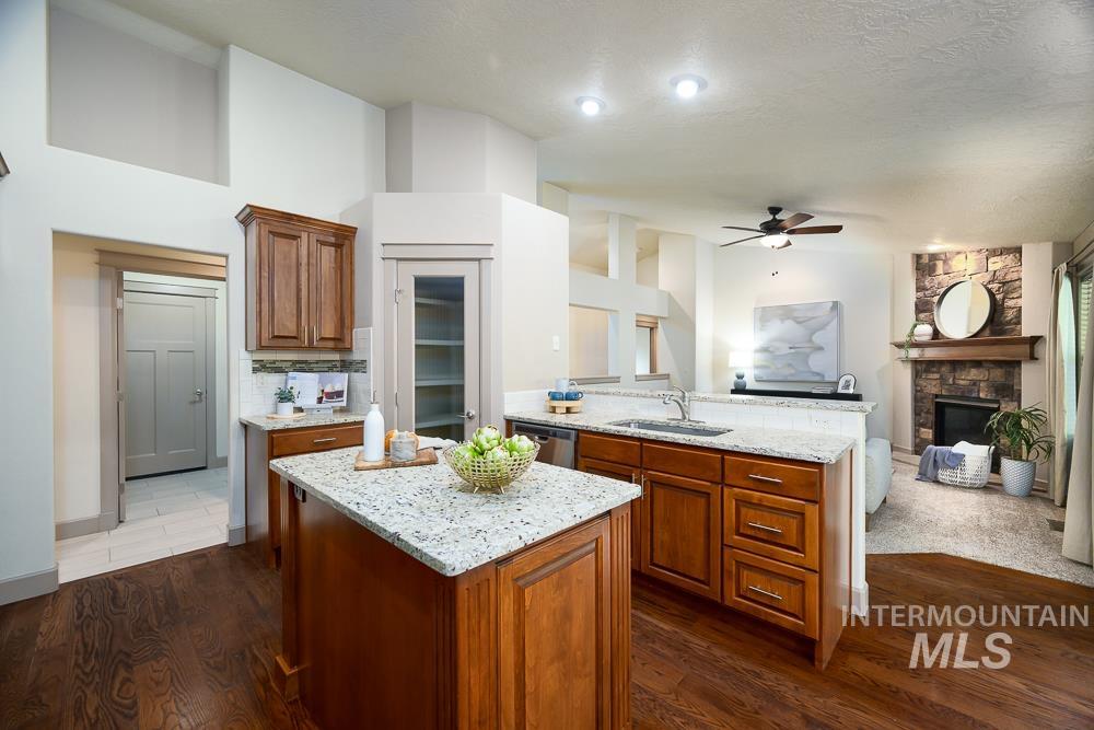 9416 W Avalanche Dr, Boise, Idaho 83709, 3 Bedrooms, 2 Bathrooms, Residential For Sale, Price $624,990, 98991130