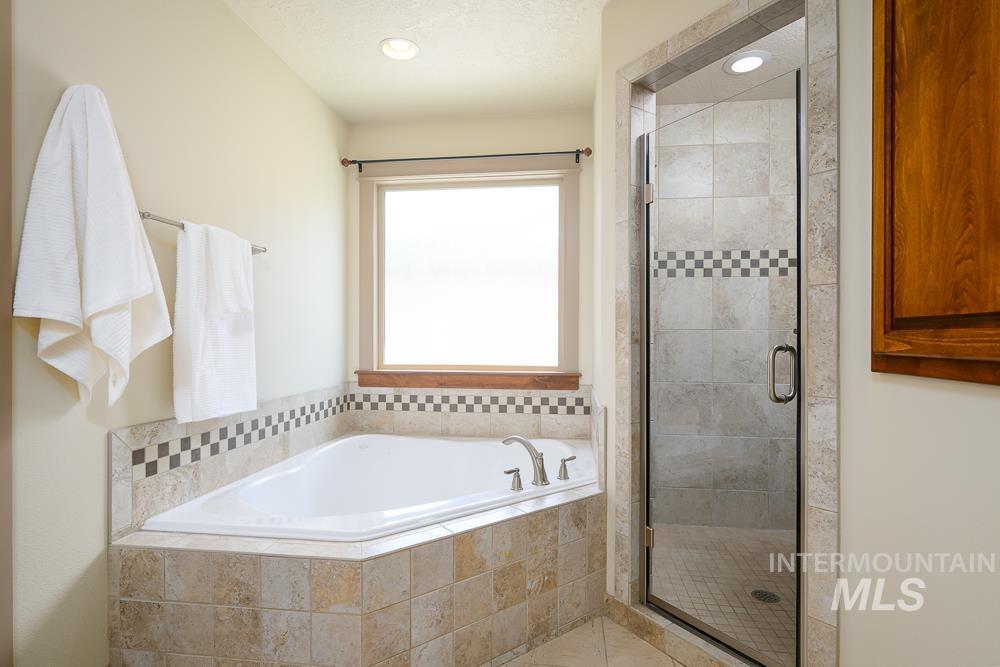 9416 W Avalanche Dr, Boise, Idaho 83709, 3 Bedrooms, 2 Bathrooms, Residential For Sale, Price $624,990, 98991130