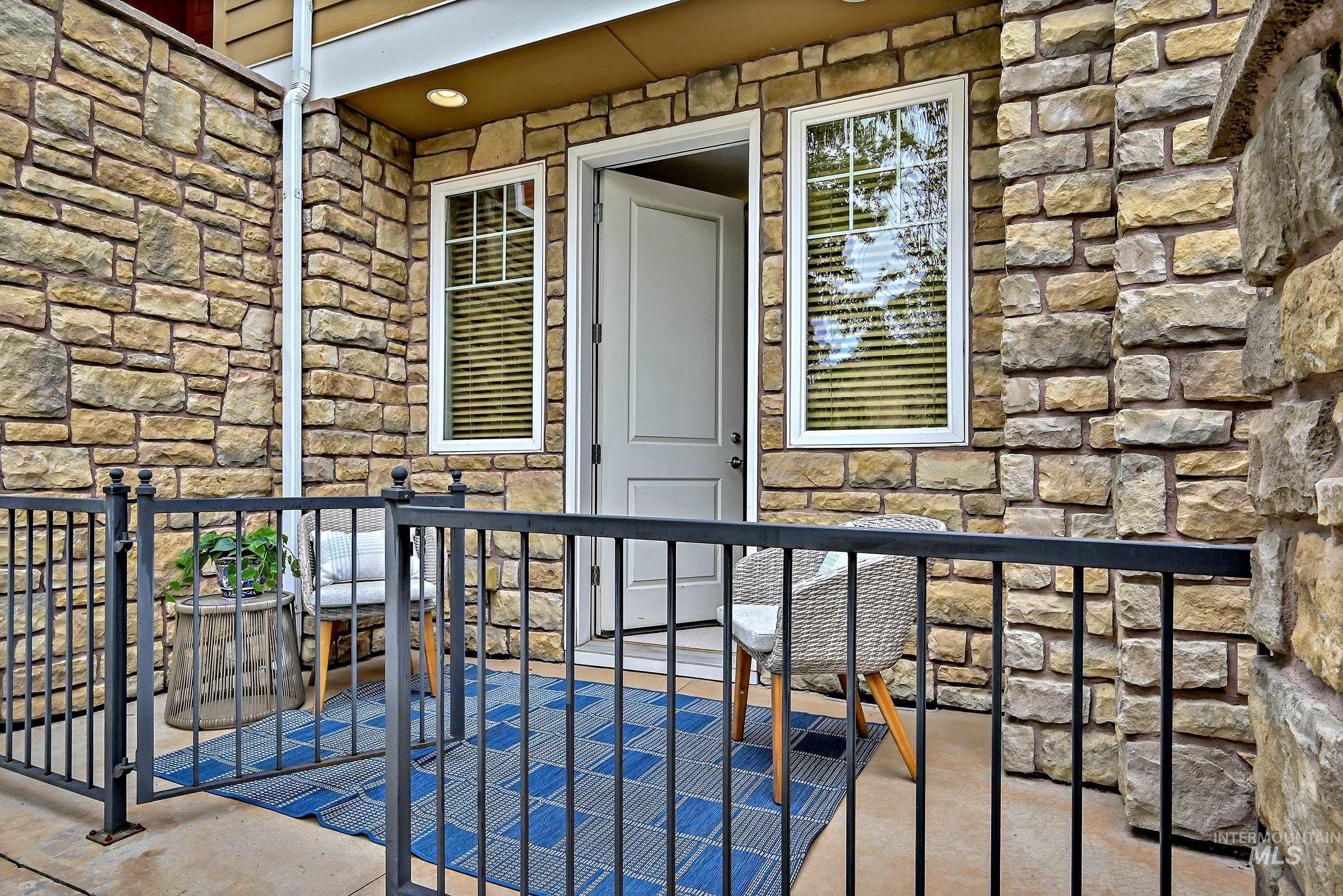2476 N Bogus Basin Rd, Boise, Idaho 83702, 3 Bedrooms, 3.5 Bathrooms, Residential For Sale, Price $688,888, 98991134