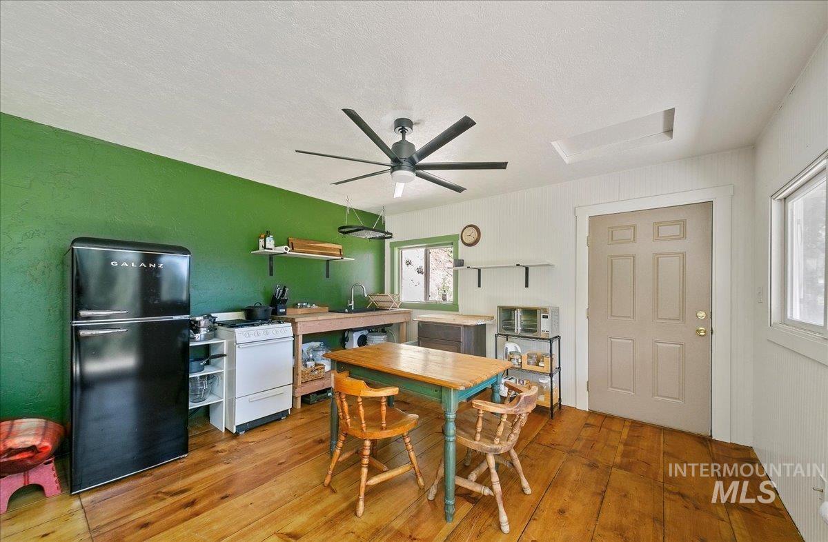 221 Tollgate Road, Boise, Idaho 83716, 2 Bedrooms, 0.5 Bathroom, Residential For Sale, Price $169,900, 98991135