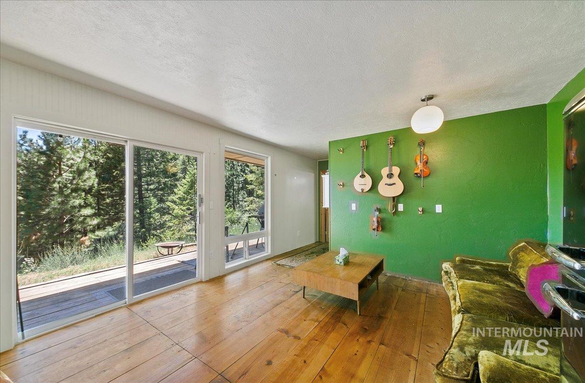 221 Tollgate Road, Boise, Idaho 83716, 2 Bedrooms, 0.5 Bathroom, Residential For Sale, Price $169,900, 98991135