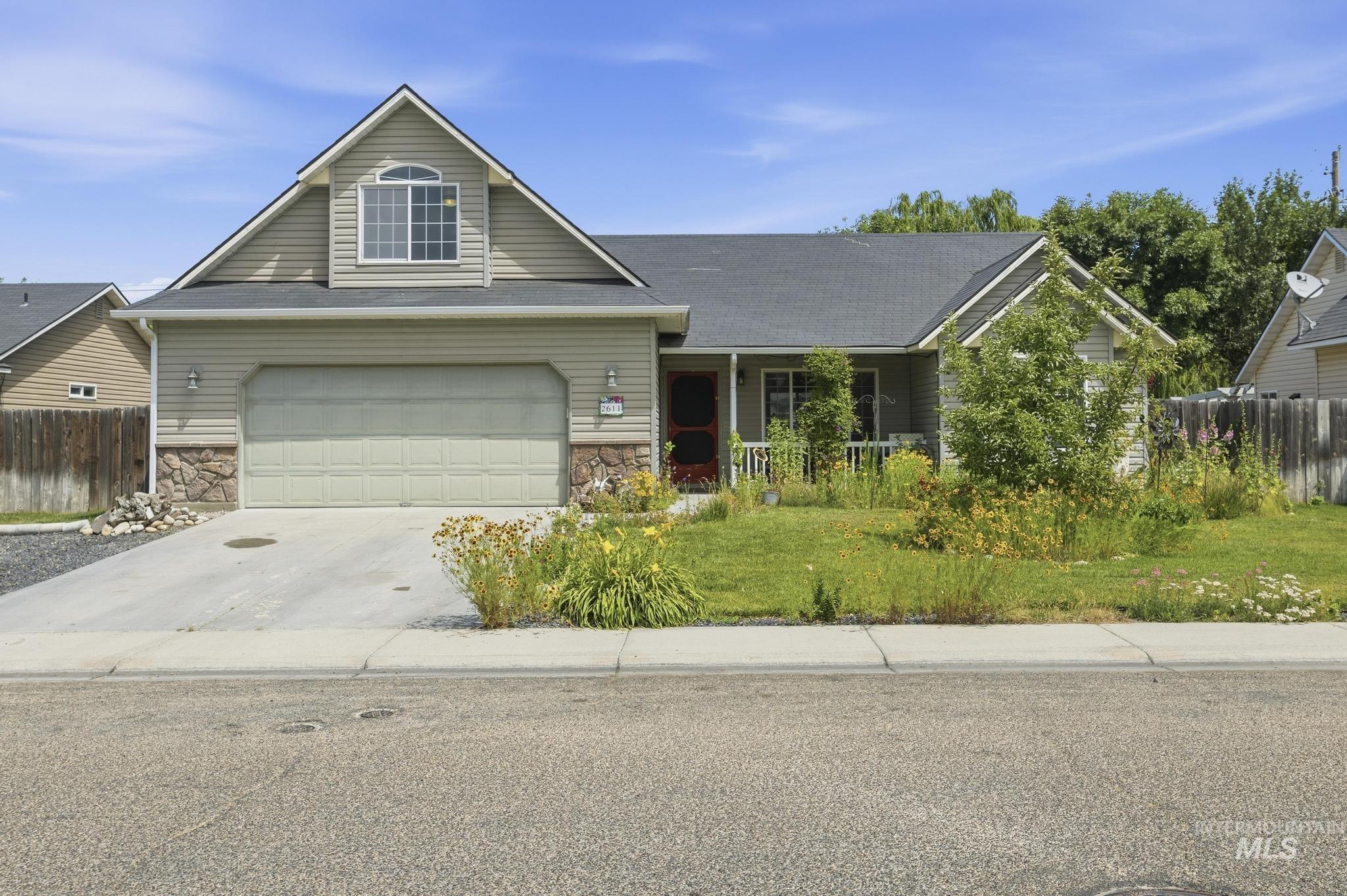 2611 Carnegie, Caldwell, Idaho 83607, 4 Bedrooms, 2 Bathrooms, Residential For Sale, Price $375,000, 98991136