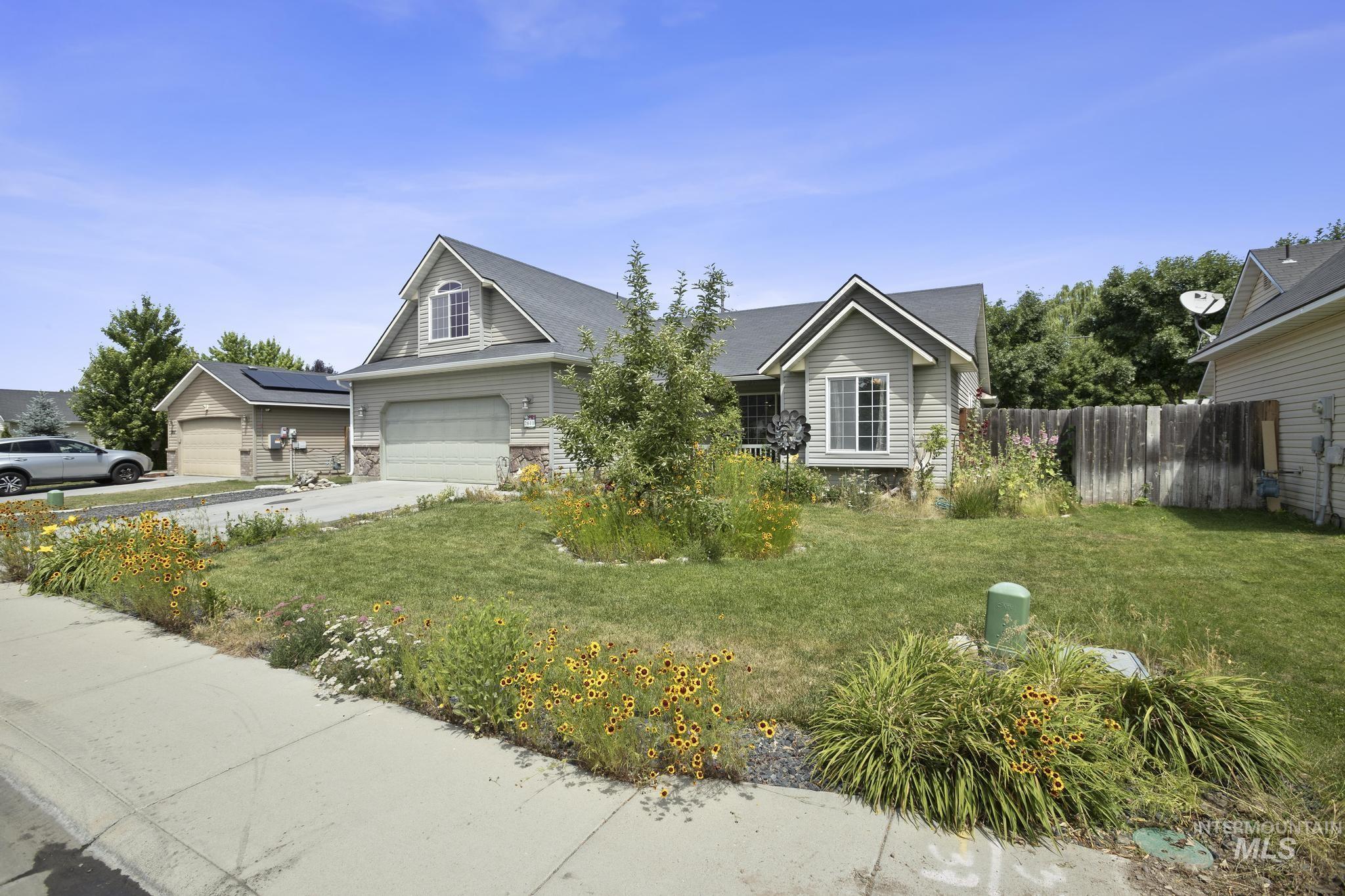 2611 Carnegie, Caldwell, Idaho 83607, 4 Bedrooms, 2 Bathrooms, Residential For Sale, Price $375,000, 98991136