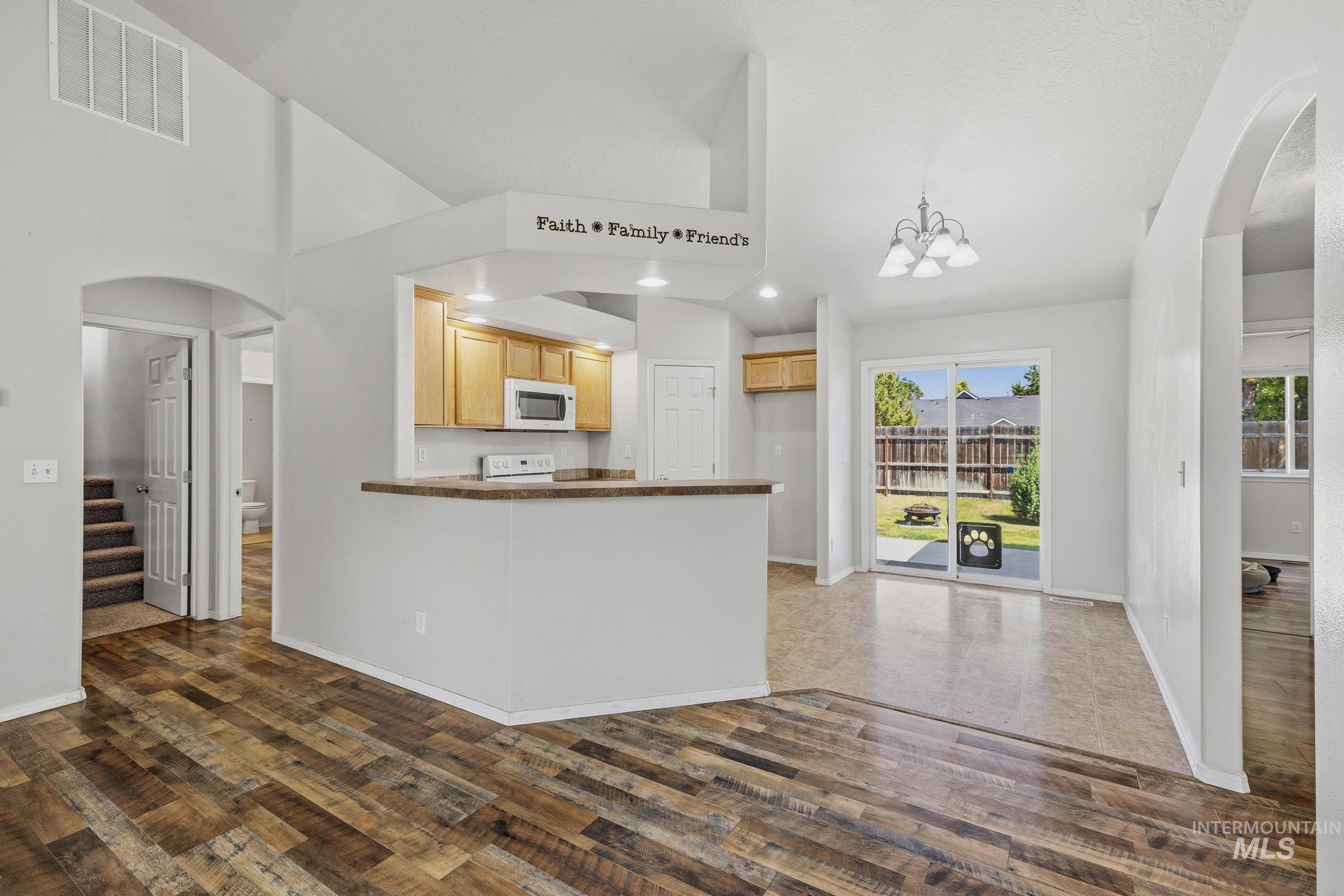 2611 Carnegie, Caldwell, Idaho 83607, 4 Bedrooms, 2 Bathrooms, Residential For Sale, Price $375,000, 98991136