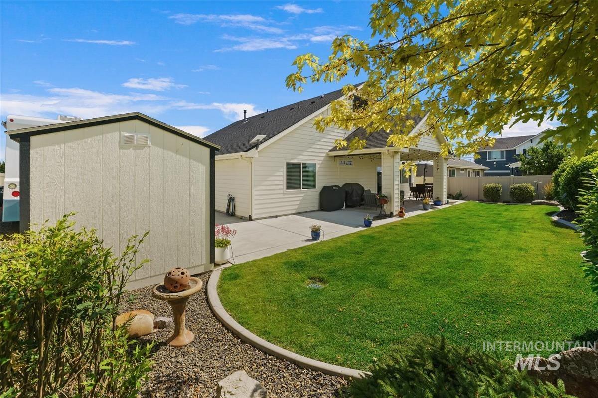1301 E Timber Trail Dr, Kuna, Idaho 83634, 3 Bedrooms, 2 Bathrooms, Residential For Sale, Price $549,999,MLS 98991142