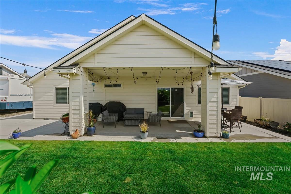 1301 E Timber Trail Dr, Kuna, Idaho 83634, 3 Bedrooms, 2 Bathrooms, Residential For Sale, Price $549,999,MLS 98991142