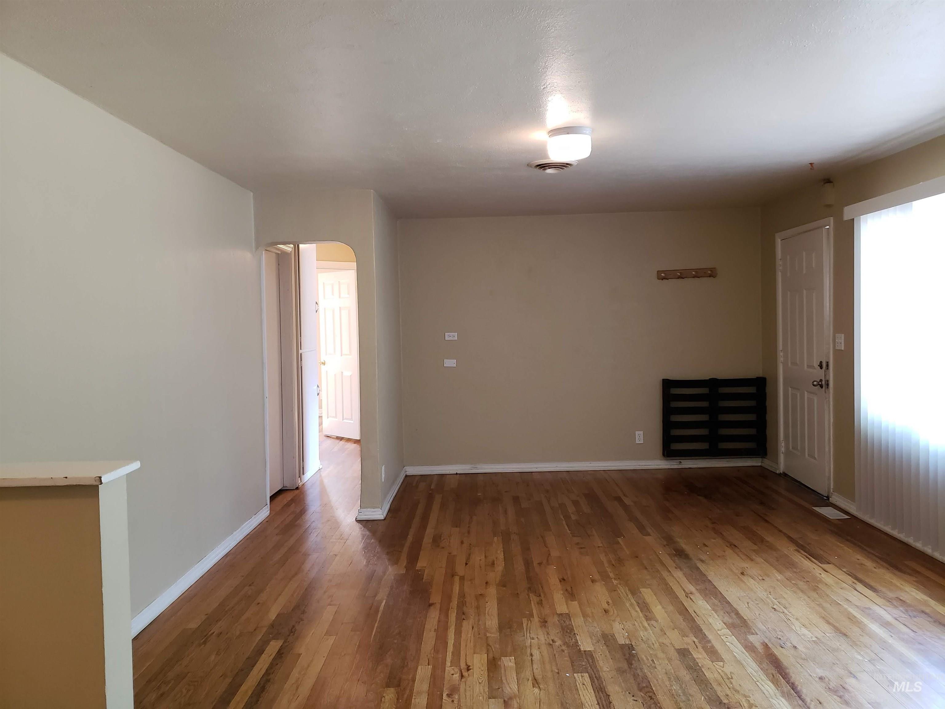 3610 W Moore St, Boise, Idaho 83703, 3 Bedrooms, 1 Bathroom, Residential Income For Sale, Price $549,000, 98991144