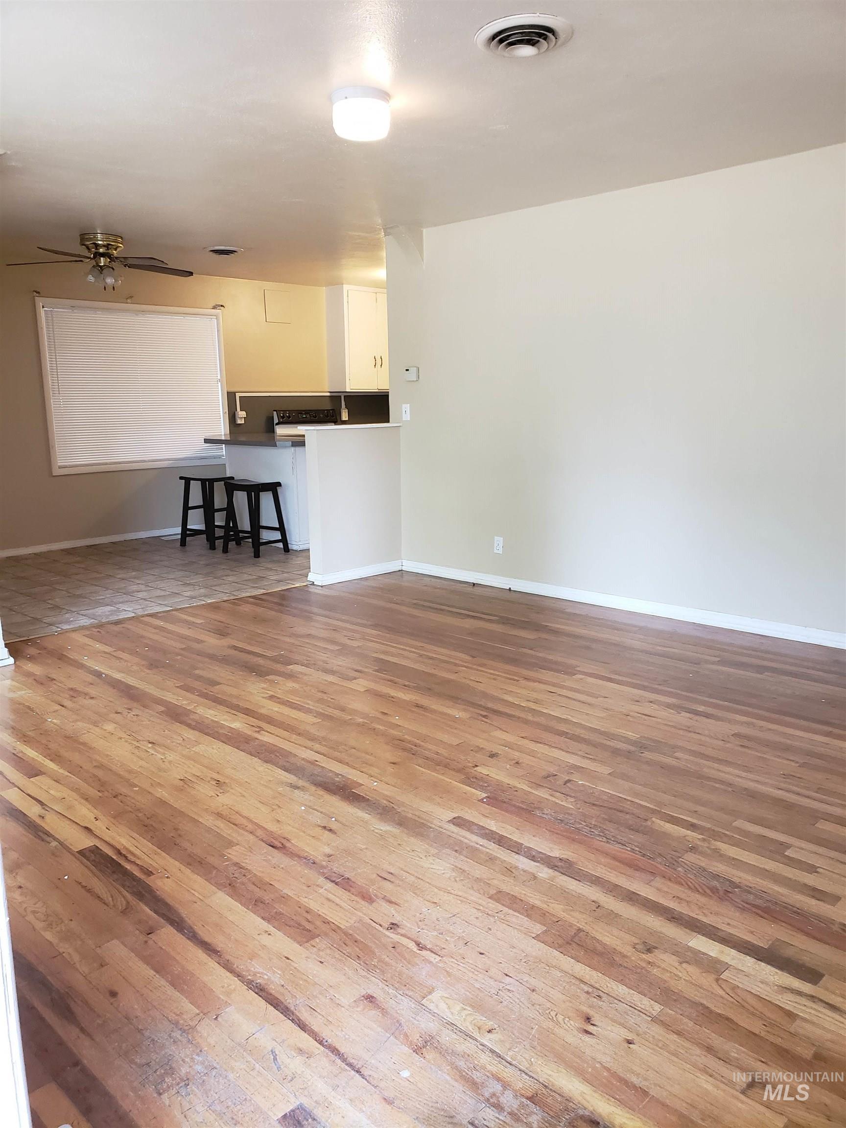 3610 W Moore St, Boise, Idaho 83703, 3 Bedrooms, 1 Bathroom, Residential Income For Sale, Price $549,000, 98991144