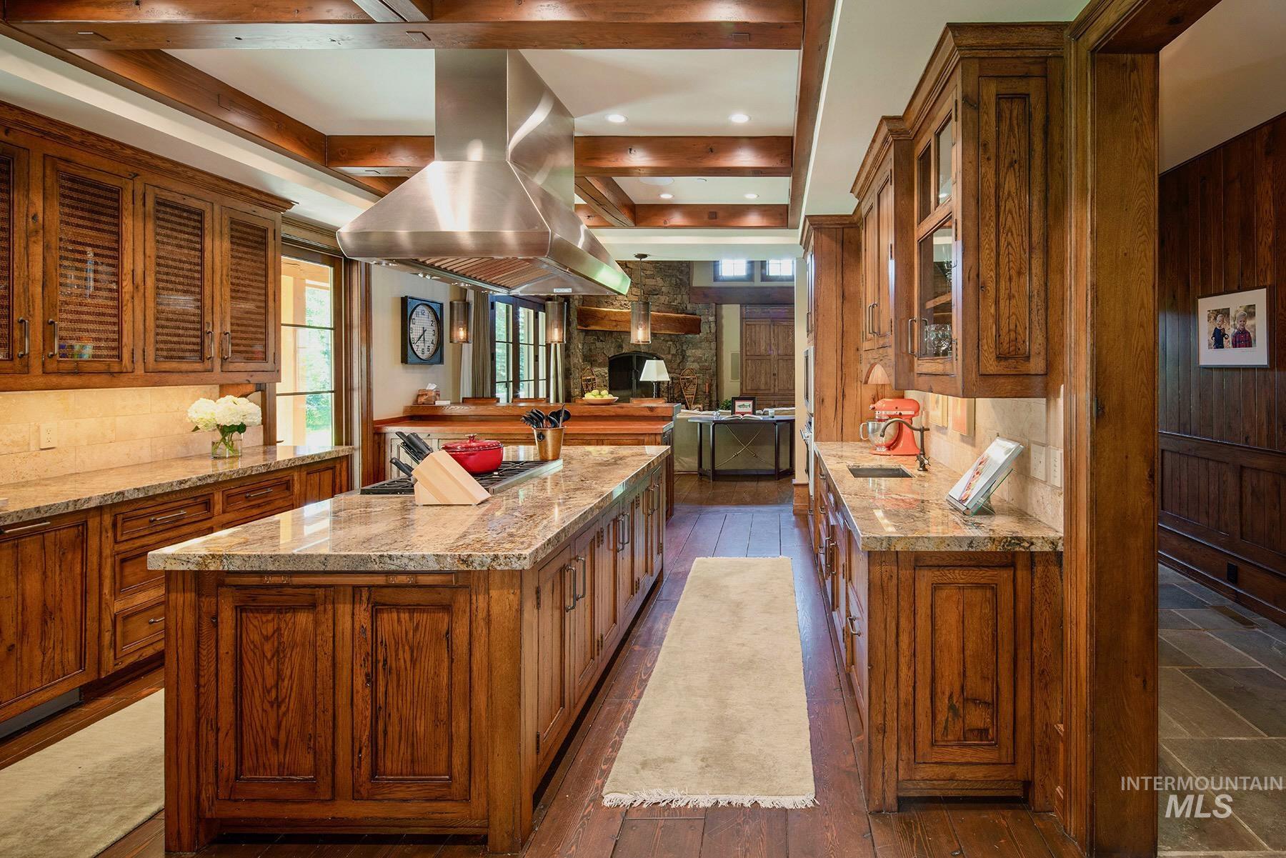 40 Fox Hollow Gulch RD, Bellevue, Idaho 83313-1189, 6 Bedrooms, 7 Bathrooms, Residential For Sale, Price $7,500,000,MLS 98991145