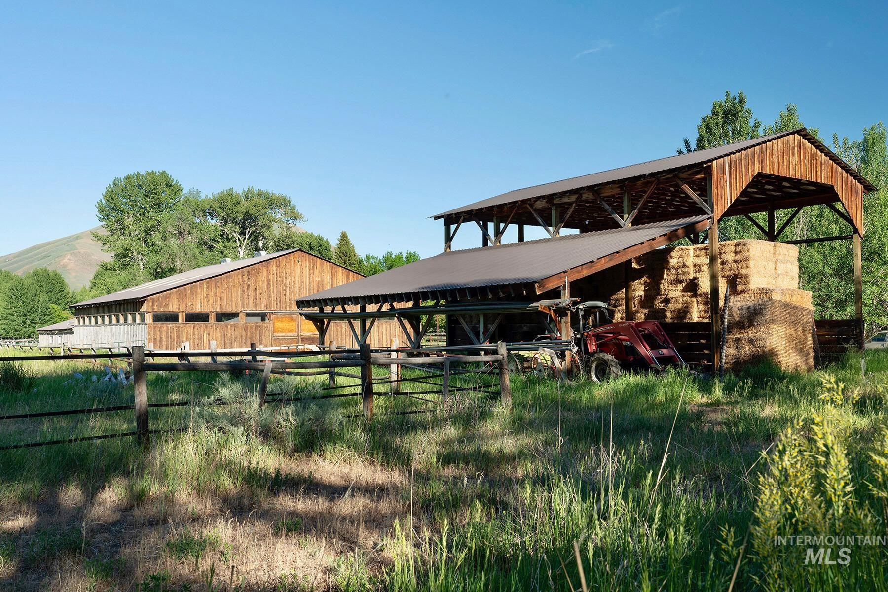 40 Fox Hollow Gulch RD, Bellevue, Idaho 83313-1189, 6 Bedrooms, 7 Bathrooms, Residential For Sale, Price $7,500,000,MLS 98991145