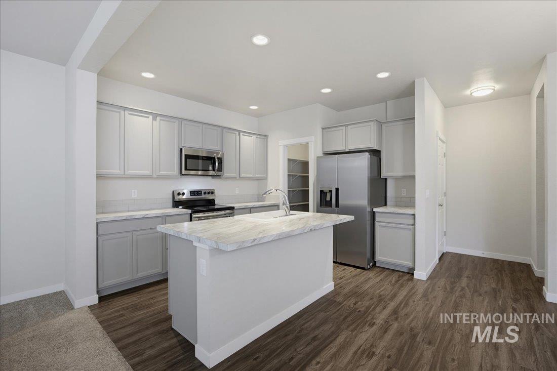 10030 W Smoke Ranch Dr., Boise, Idaho 83709, 3 Bedrooms, 3 Bathrooms, Residential For Sale, Price $449,000,MLS 98991151