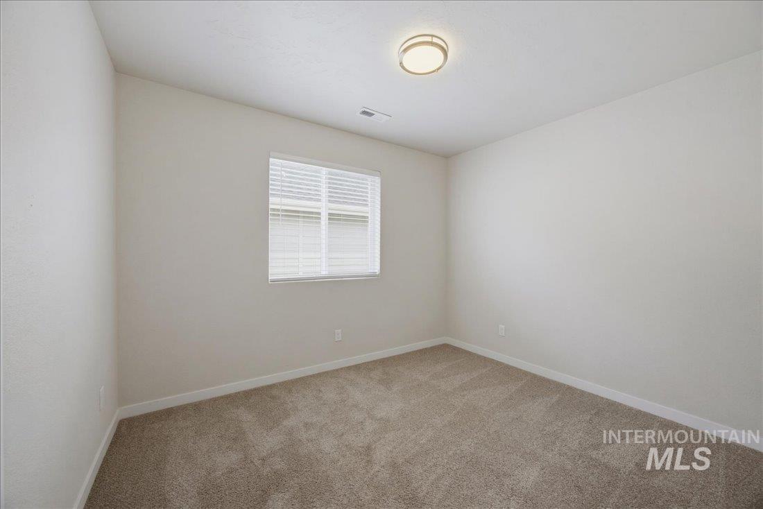 10030 W Smoke Ranch Dr., Boise, Idaho 83709, 3 Bedrooms, 3 Bathrooms, Residential For Sale, Price $449,000,MLS 98991151