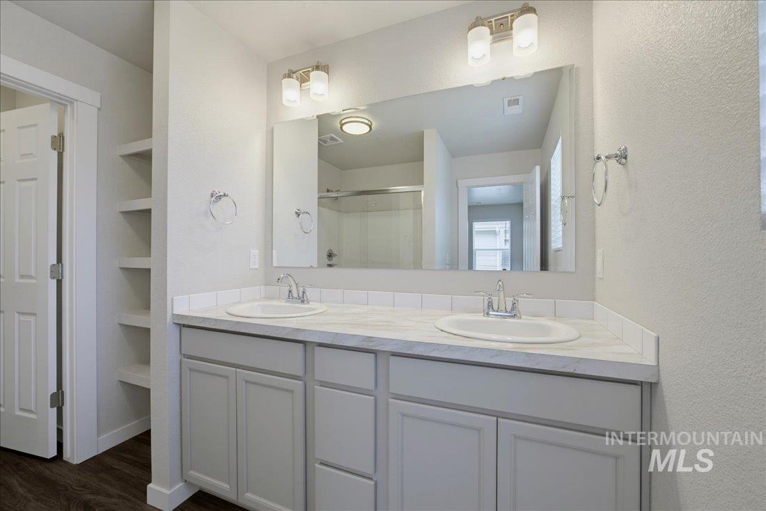 10030 W Smoke Ranch Dr., Boise, Idaho 83709, 3 Bedrooms, 3 Bathrooms, Residential For Sale, Price $449,000,MLS 98991151