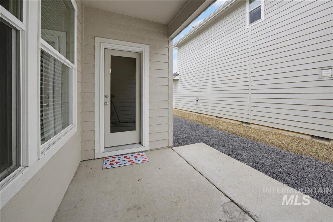 10030 W Smoke Ranch Dr., Boise, Idaho 83709, 3 Bedrooms, 3 Bathrooms, Residential For Sale, Price $449,000,MLS 98991151
