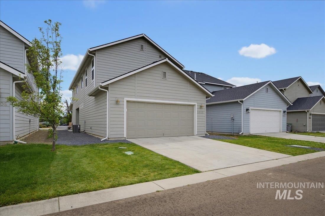 10030 W Smoke Ranch Dr., Boise, Idaho 83709, 3 Bedrooms, 3 Bathrooms, Residential For Sale, Price $449,000,MLS 98991151