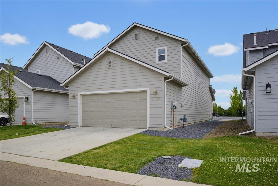 10030 W Smoke Ranch Dr., Boise, Idaho 83709, 3 Bedrooms, 3 Bathrooms, Residential For Sale, Price $449,000,MLS 98991151
