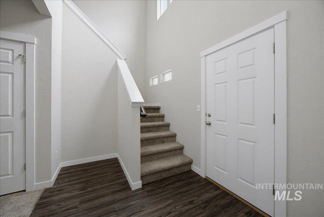 10030 W Smoke Ranch Dr., Boise, Idaho 83709, 3 Bedrooms, 3 Bathrooms, Residential For Sale, Price $449,000,MLS 98991151