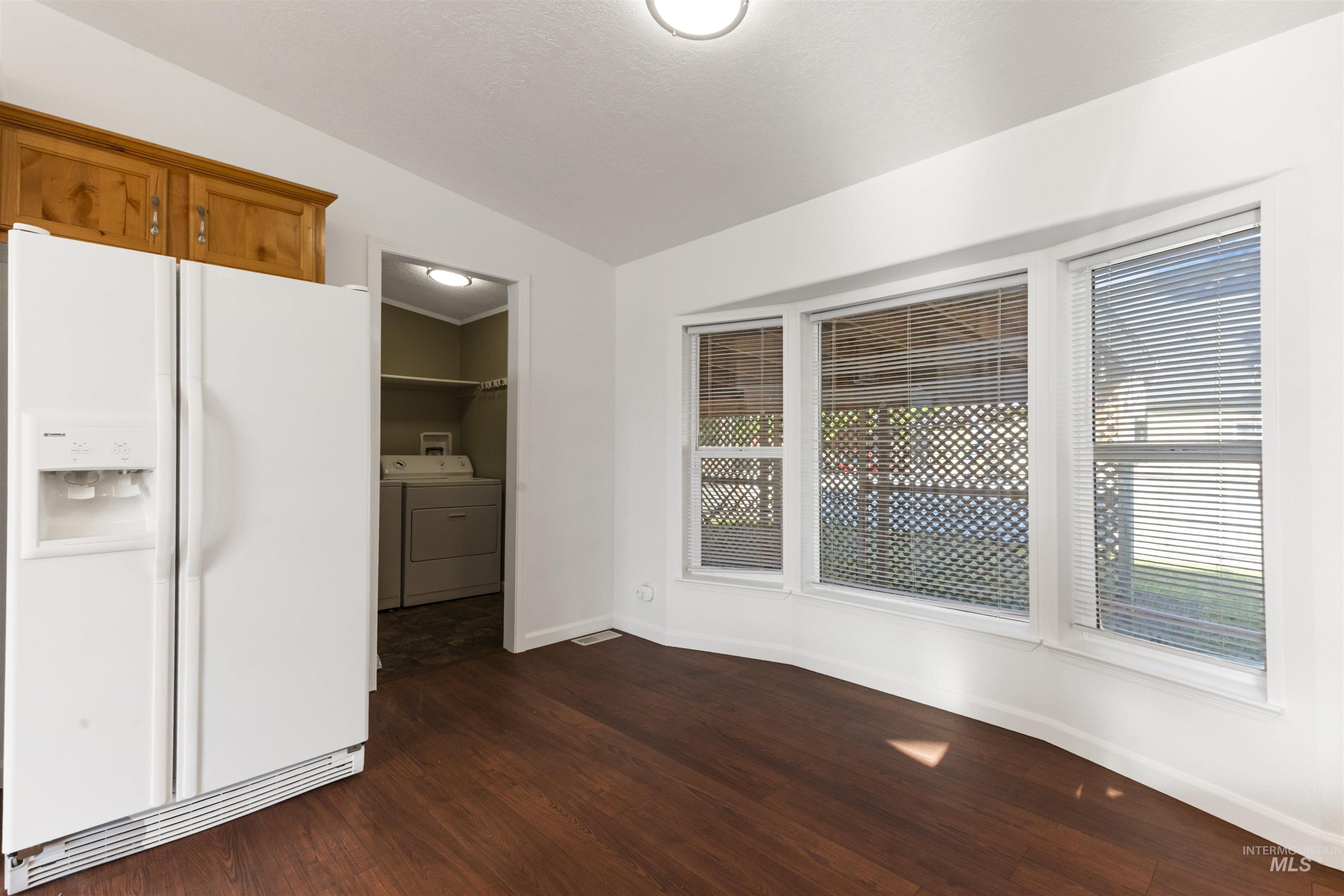 2107 S Phillippi Street, Boise, Idaho 83705, 3 Bedrooms, 2 Bathrooms, Residential For Sale, Price $350,000,MLS 98991153