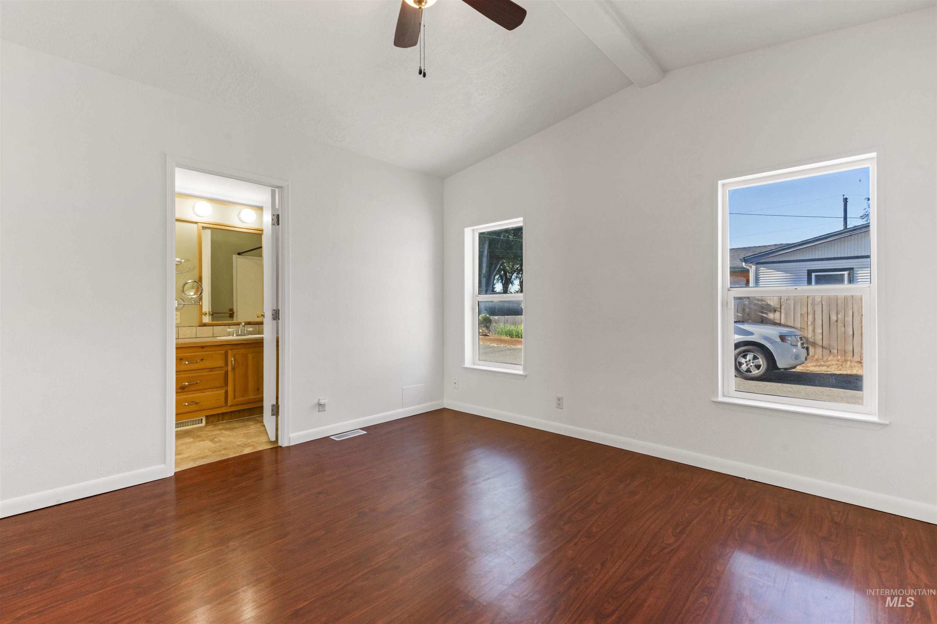 2107 S Phillippi Street, Boise, Idaho 83705, 3 Bedrooms, 2 Bathrooms, Residential For Sale, Price $350,000,MLS 98991153