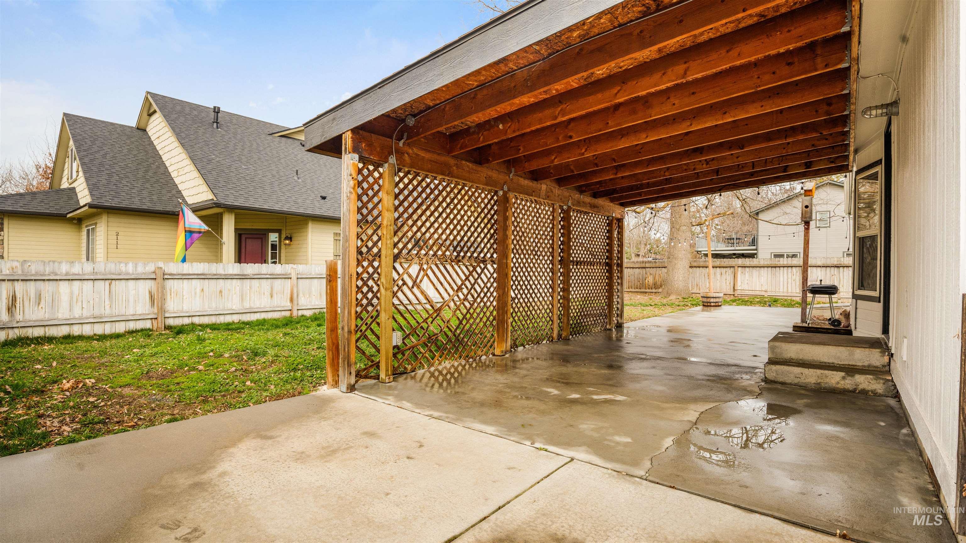 2107 S Phillippi Street, Boise, Idaho 83705, 3 Bedrooms, 2 Bathrooms, Residential For Sale, Price $350,000,MLS 98991153