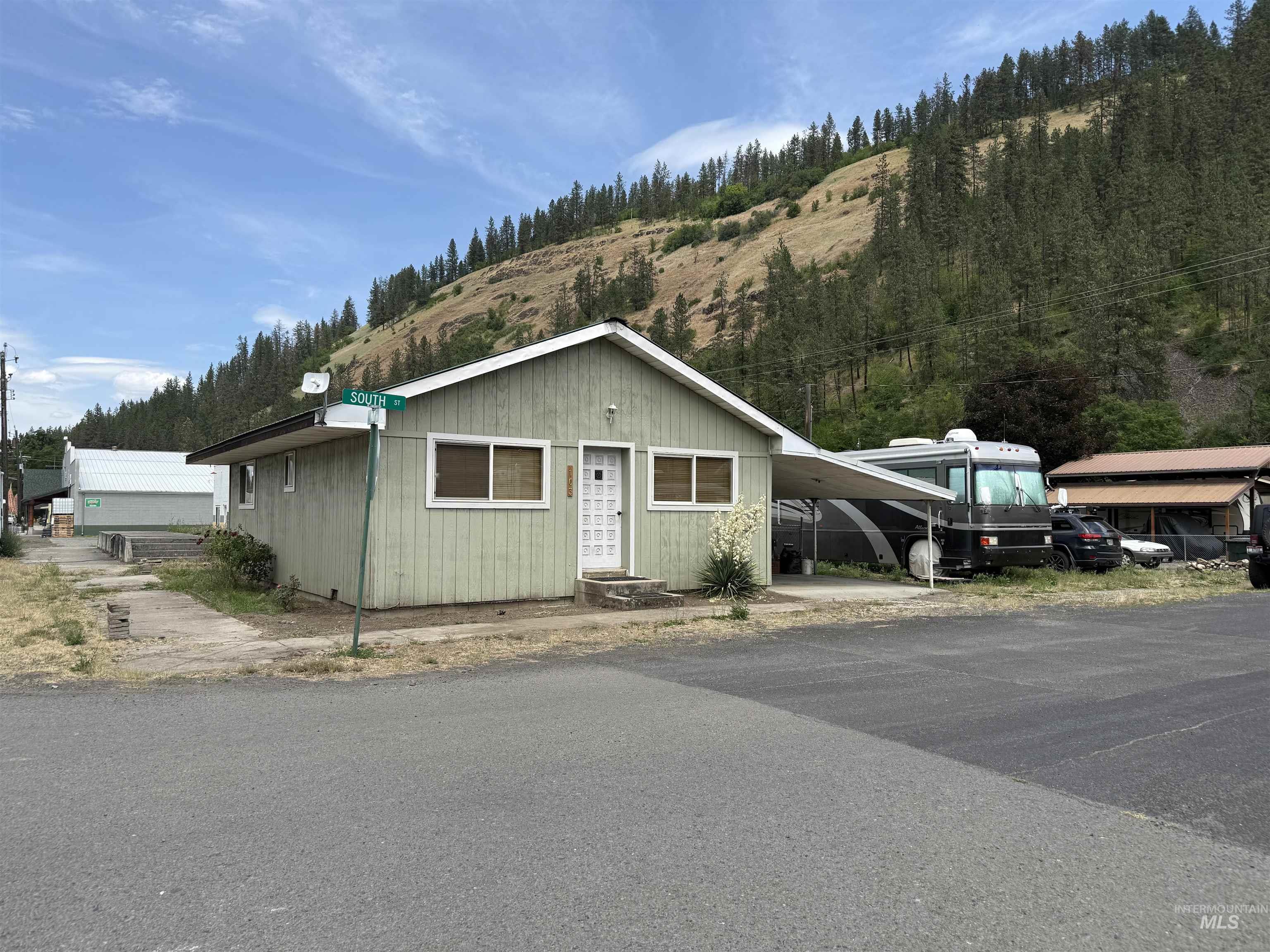 103 S Street, Stites, Idaho 83552, 1 Bedroom, 1 Bathroom, Residential For Sale, Price $198,000,MLS 98991154
