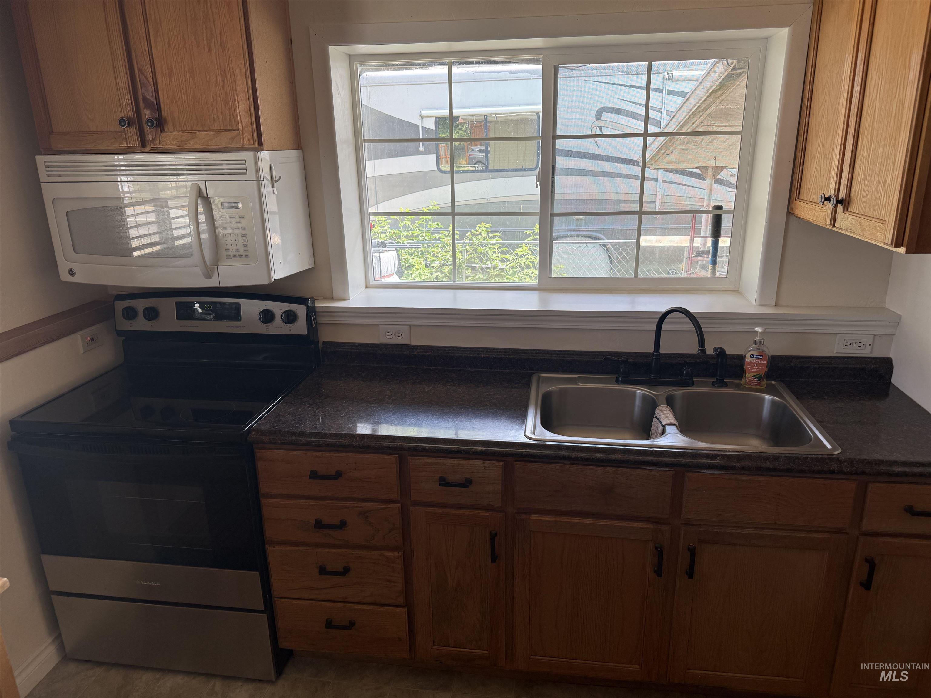 103 S Street, Stites, Idaho 83552, 1 Bedroom, 1 Bathroom, Residential For Sale, Price $198,000,MLS 98991154