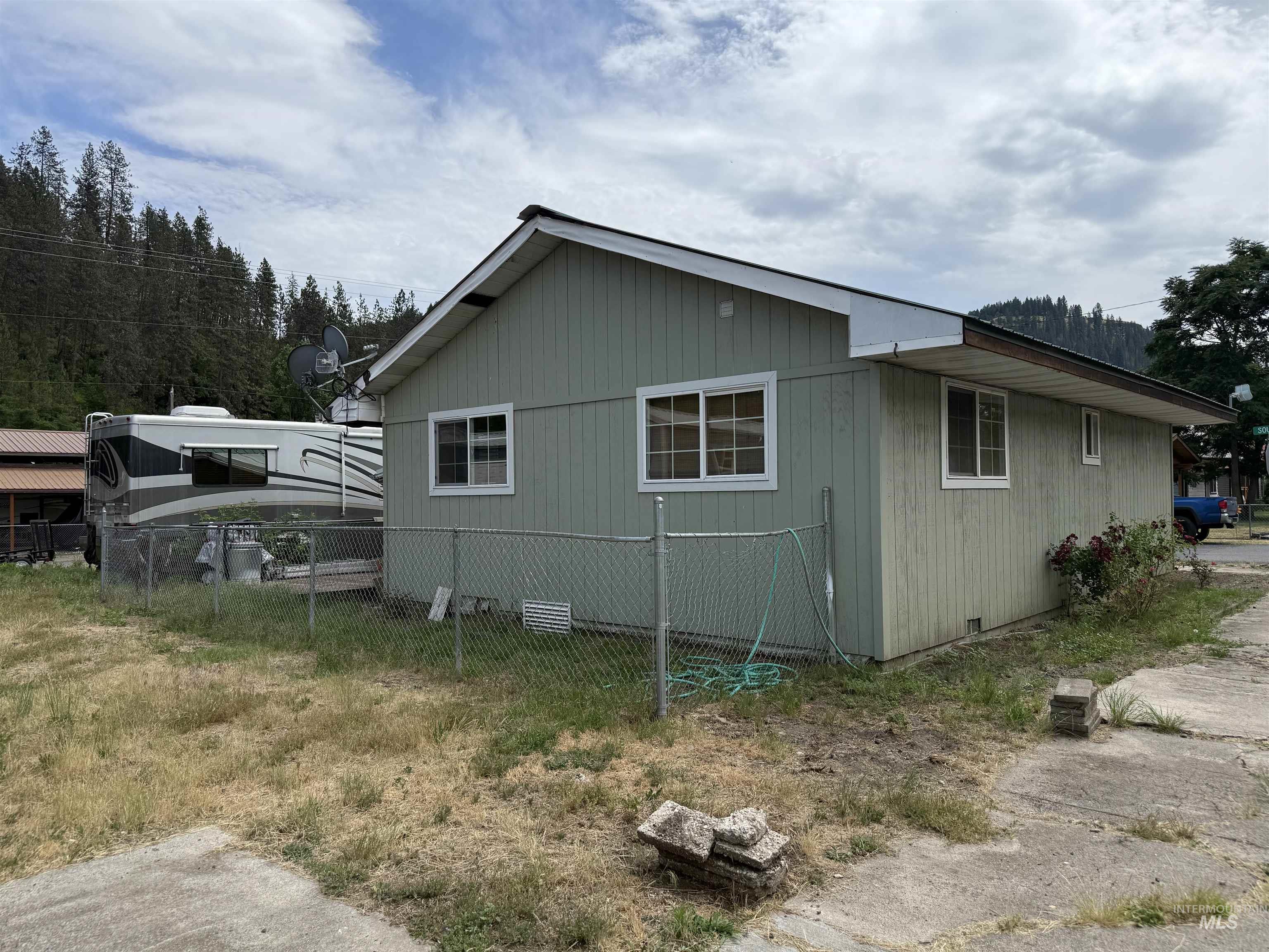 103 S Street, Stites, Idaho 83552, 1 Bedroom, 1 Bathroom, Residential For Sale, Price $198,000,MLS 98991154