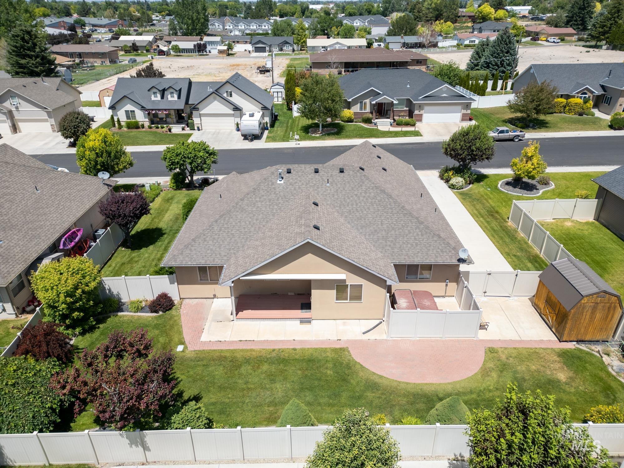 937 Oakwood Ave, Burley, Idaho 83318, 6 Bedrooms, 3 Bathrooms, Residential For Sale, Price $528,500,MLS 98991155