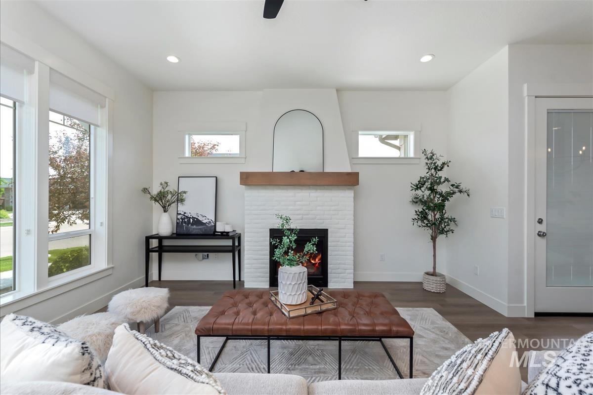 5003 W Talbot St., Meridian, Idaho 83646, 3 Bedrooms, 3 Bathrooms, Residential For Sale, Price $580,000,MLS 98991158