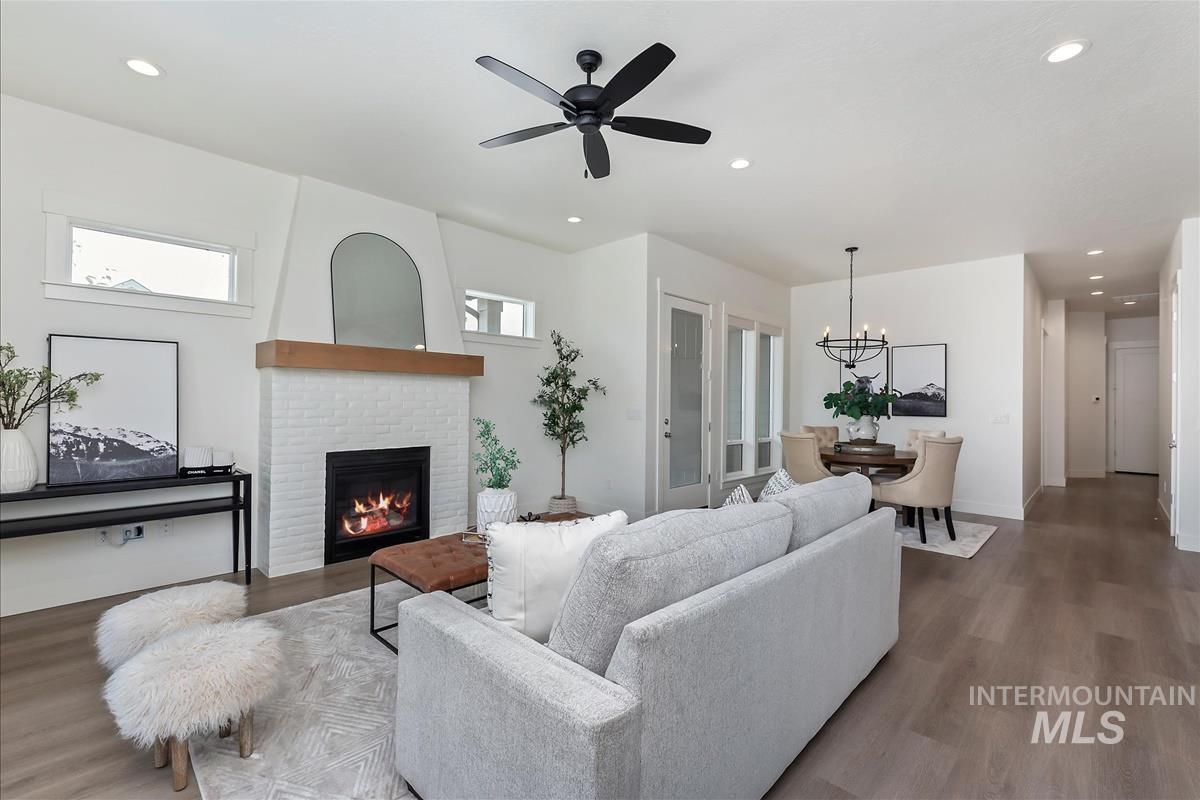 5003 W Talbot St., Meridian, Idaho 83646, 3 Bedrooms, 3 Bathrooms, Residential For Sale, Price $580,000,MLS 98991158