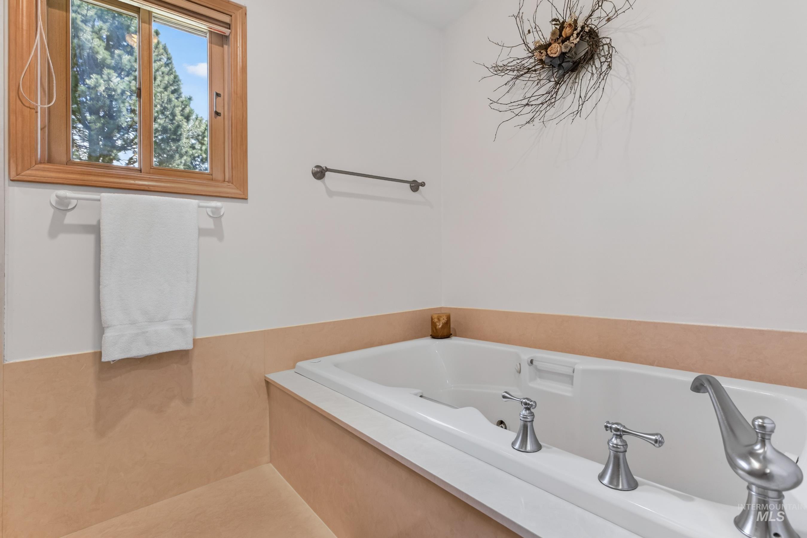 1999 Vardon Road, New Meadows, Idaho 83654, 5 Bedrooms, 3.5 Bathrooms, Residential For Sale, Price $1,477,000,MLS 98991161