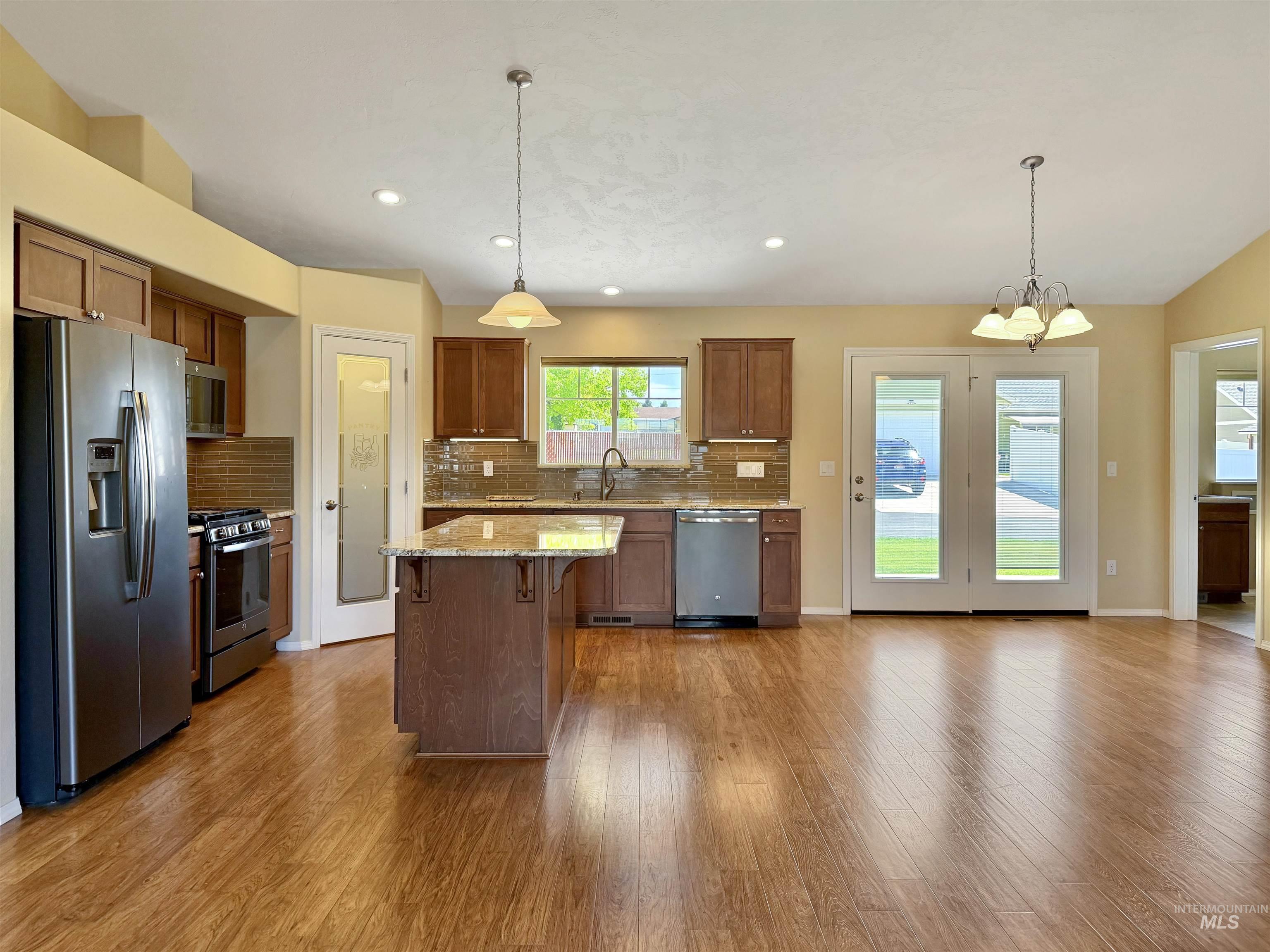 1506 Westview Ct, Lewiston, Idaho 83501, 4 Bedrooms, 2 Bathrooms, Residential For Sale, Price $579,000,MLS 98991164