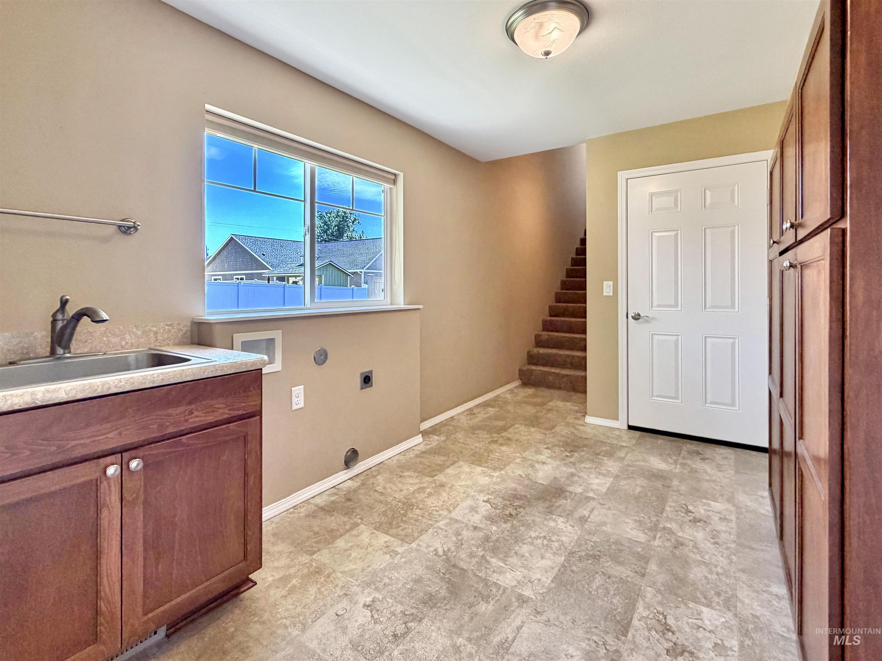 1506 Westview Ct, Lewiston, Idaho 83501, 4 Bedrooms, 2 Bathrooms, Residential For Sale, Price $579,000,MLS 98991164