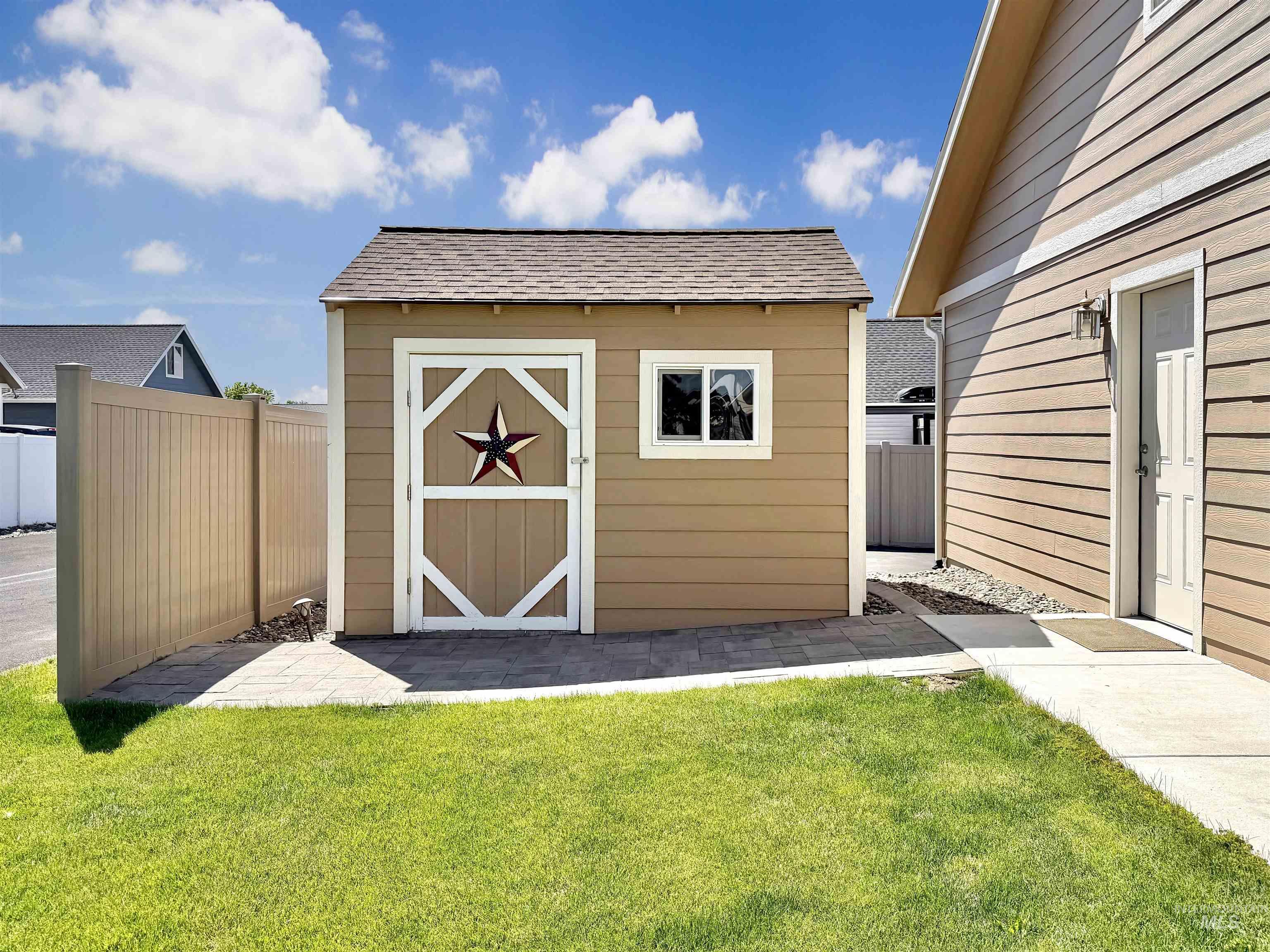 1506 Westview Ct, Lewiston, Idaho 83501, 4 Bedrooms, 2 Bathrooms, Residential For Sale, Price $579,000,MLS 98991164