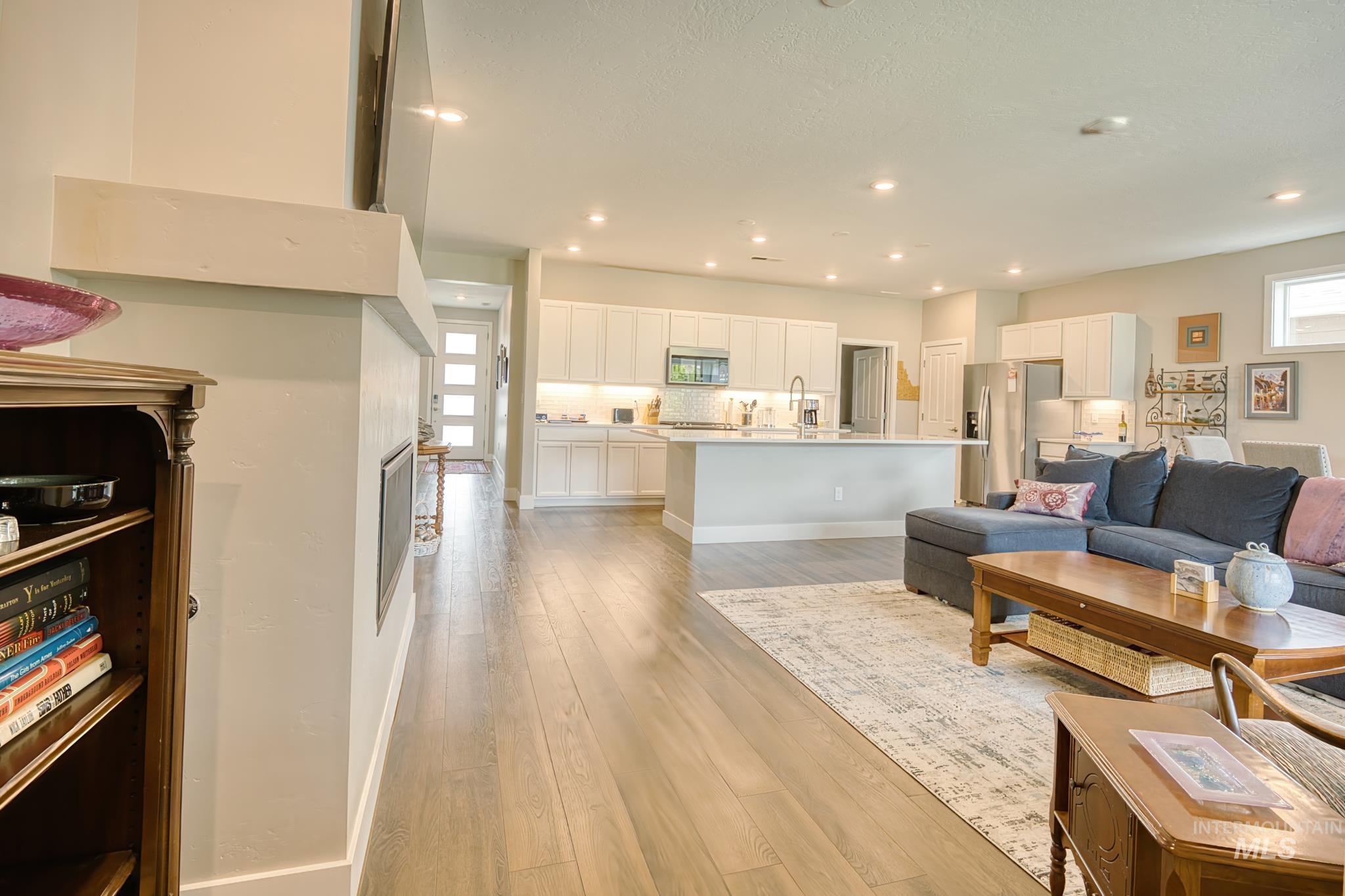12014 W Cheer Lane, Kuna, Idaho 83634, 2 Bedrooms, 2 Bathrooms, Residential For Sale, Price $599,990,MLS 98991165