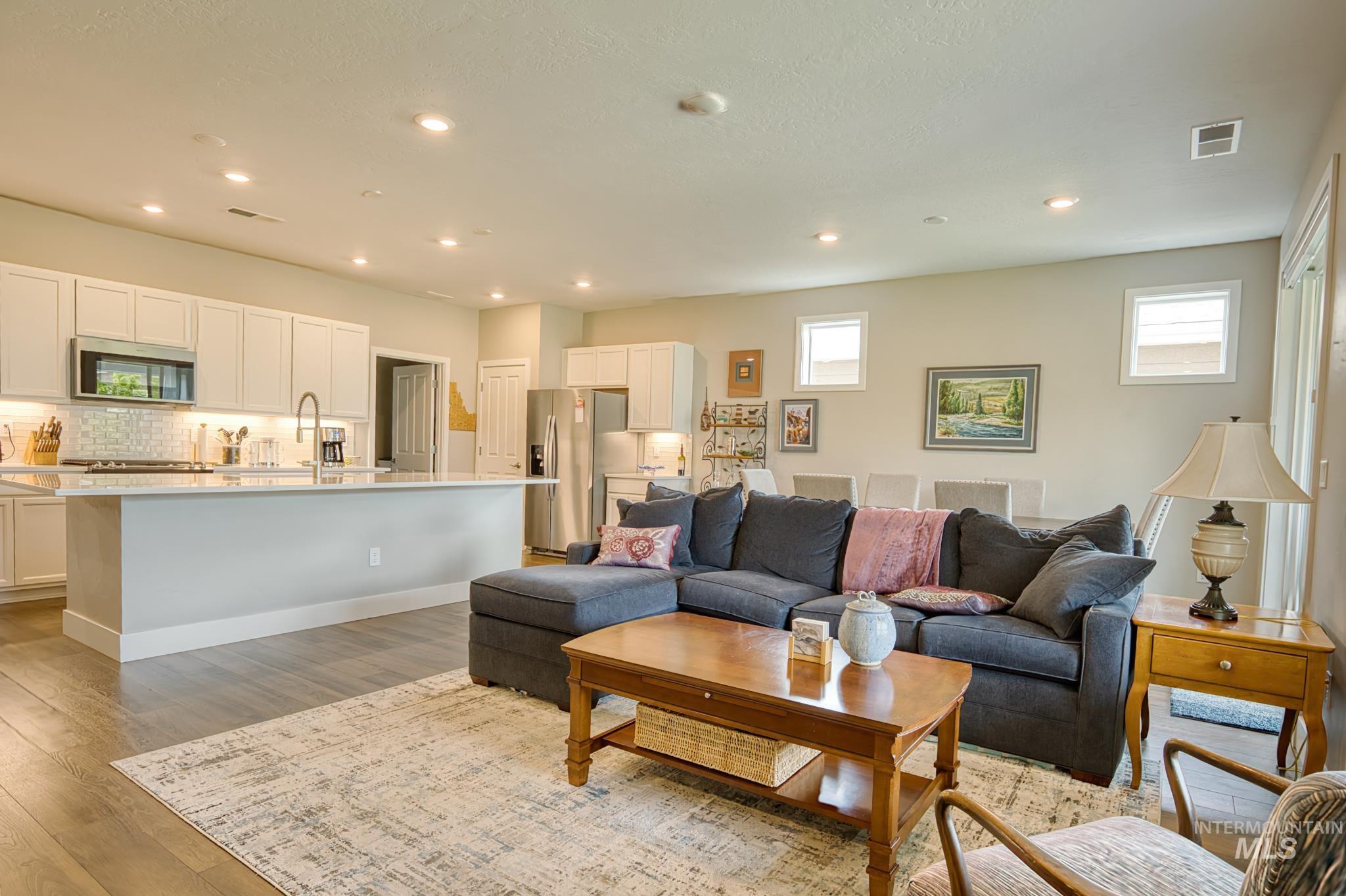 12014 W Cheer Lane, Kuna, Idaho 83634, 2 Bedrooms, 2 Bathrooms, Residential For Sale, Price $599,990,MLS 98991165