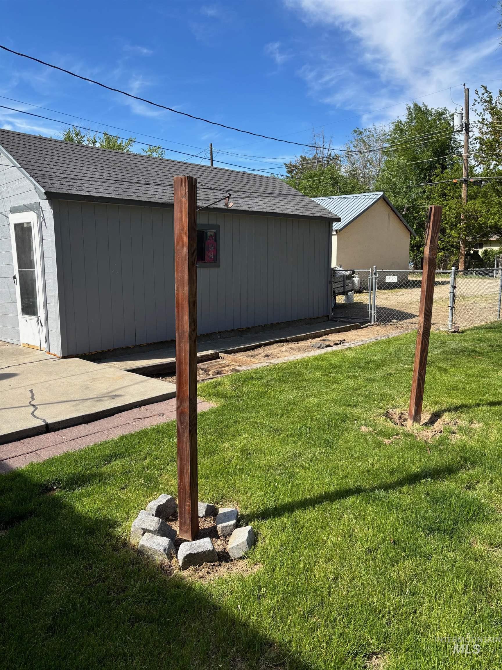 415 S Diamond, Nampa, Idaho 83686, 3 Bedrooms, 1 Bathroom, Residential For Sale, Price $307,000, 98991167
