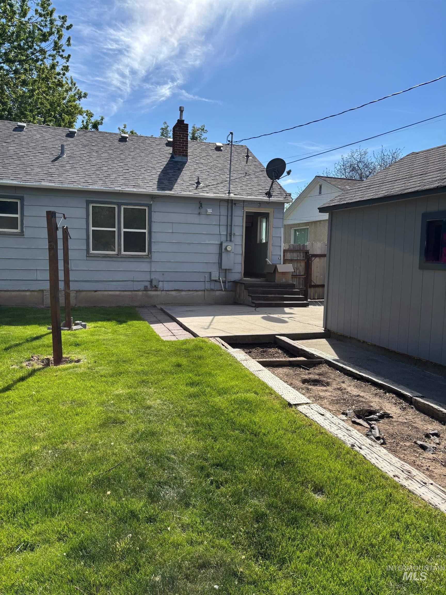 415 S Diamond, Nampa, Idaho 83686, 3 Bedrooms, 1 Bathroom, Residential For Sale, Price $307,000, 98991167